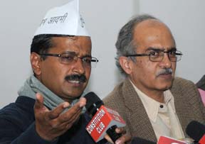 AAP distances itself from Bhushan''s remarks on Kashmir