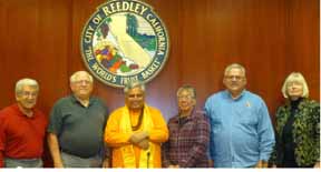 Just before the Reedley City Council historic Hindu invocation, from left to right are Mayor Pro Tempore Ray Soleno, Mayor Robert O. Beck, Rajan Zed, Councilmembers Anita Betancourt, Henry (Rick) Rodriguez and Mary Fast