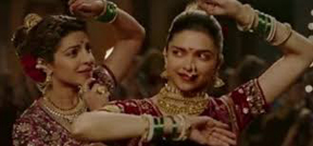 Deepika, Priyanka get emotional at 'Bajirao...' trailer launch