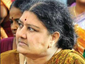 aiadmk-not-to-be-cowed-down-by-panneerselvams-revolt-sasikala