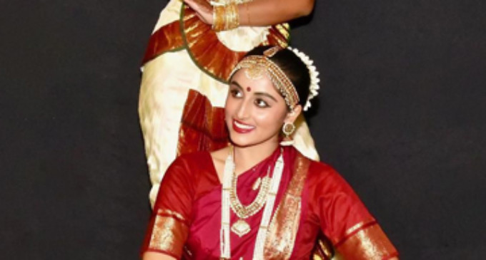 Spectacular ‘Cinderella in India’ dance version