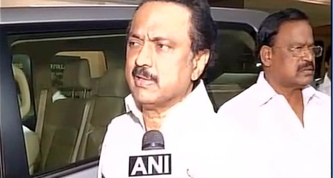 AIADMK says efforts will continue for water, DMK slams TN govt