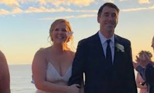 Amy Schumer marries Chris Fischer