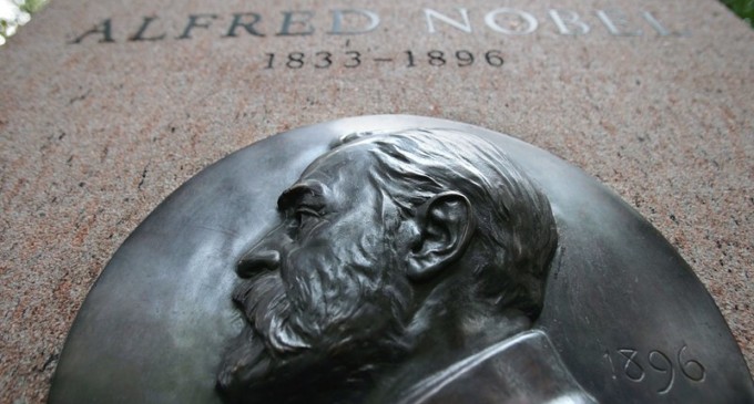 2018 Nobel Literature Prize postponed after #MeToo turmoil