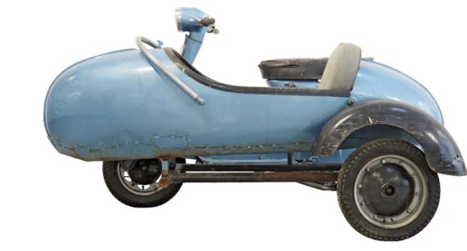 Vintage Vespa Scooters For Sale In India  - Vespa, The Classic Italian Icon Is An Emblem Of Fashion And Lifestyle.