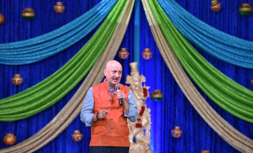 Anupam Kher spreads his ‘gyan’ in Houston