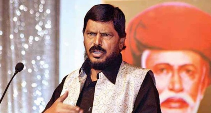 Athawale roots for 25 % quota for the upper caste poor