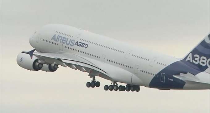 Airbus pulls plug on costly A380 superjumbo