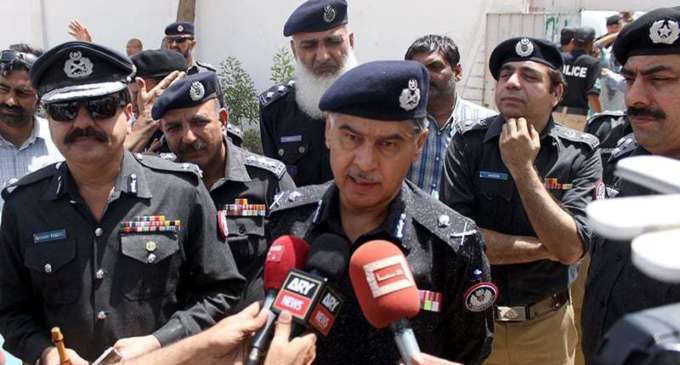 2 Pak policemen arrested for suspected IS links