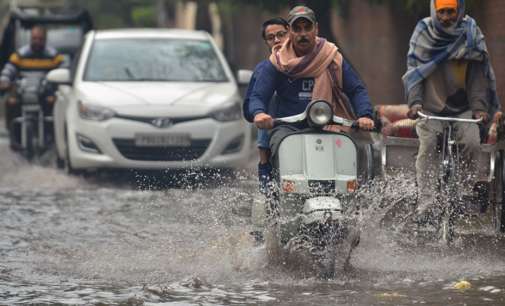39 killed as flash floods, thunderstorms lash Pakistan