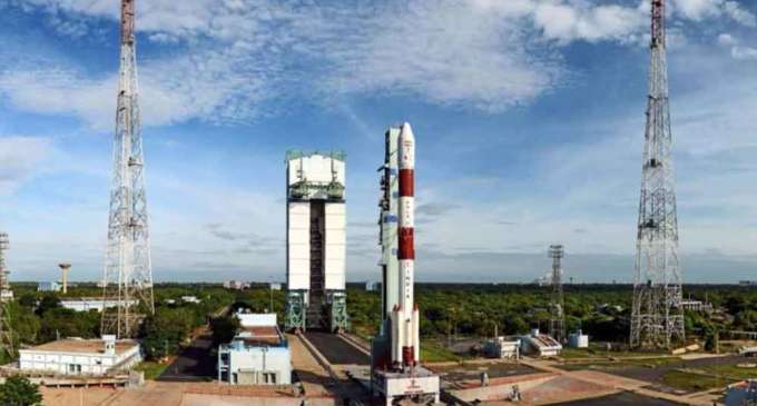 India successfully launches EMISAT, 28 foreign satellites