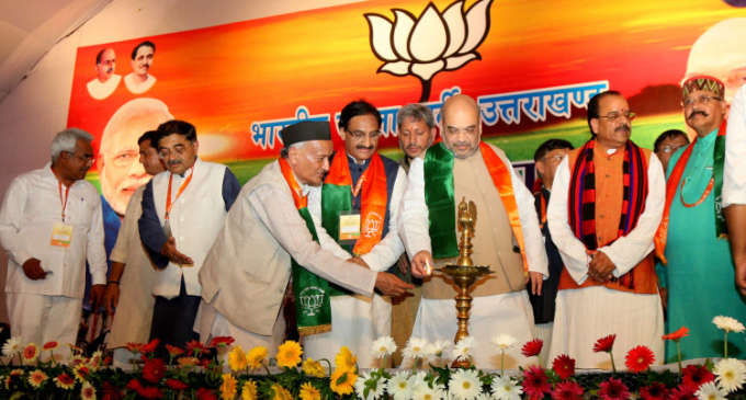 Frustrated Mamata unleashed her goons to attack Shah’s roadshow, alleges Uttarakhand BJP