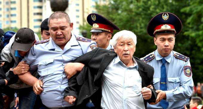 Kazakhstan elects new leader, as hundreds arrested in protests