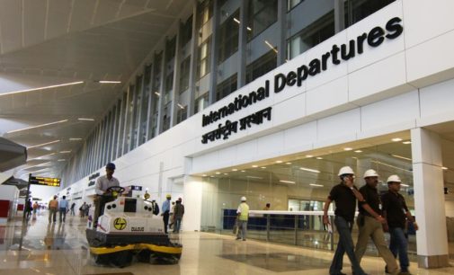 5 foreigners trying to smuggle out nearly $500,000 held at Delhi airport