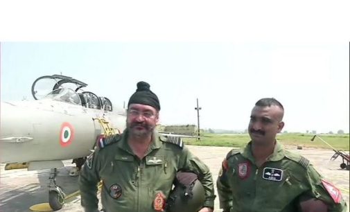 Abhinandan Varthaman flies MiG 21 jet with IAF Chief in Pathankot