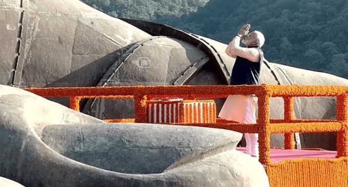 PM pays floral tributes to Sardar Patel at Statue of Unity