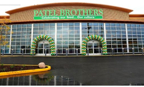 Hundreds flock to Niles welcoming Patel Brothers launch