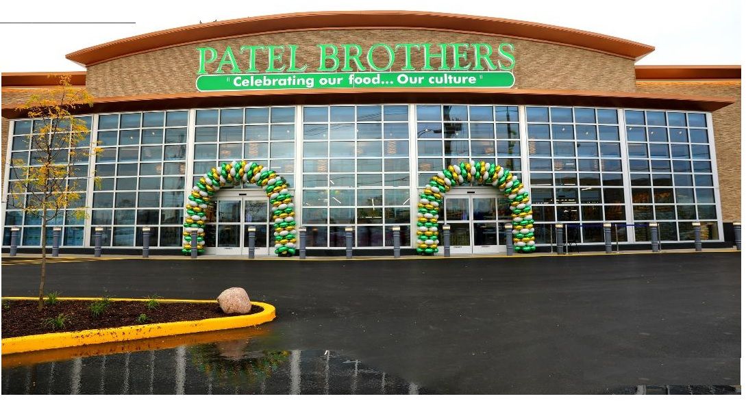 Hundreds flock to Niles Patel Brothers launch IndiaPost