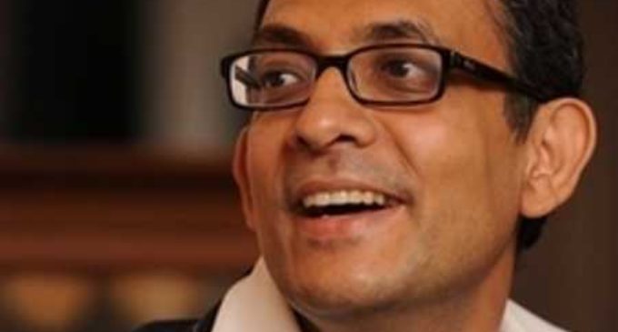 Sonia lauds Abhijit Banerjee for winning Nobel, Rahul says he helped Cong frame ‘Nyay’