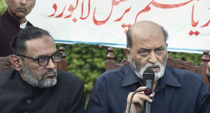 AIMPLB, Jamiat to seek review of Ayodhya verdict, Sunni Waqf Board against move