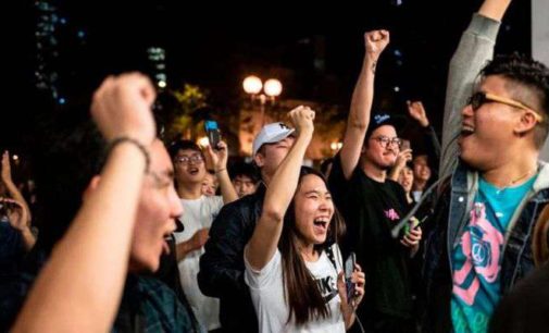 Hong Kong democracy camp heads for stunning polls win