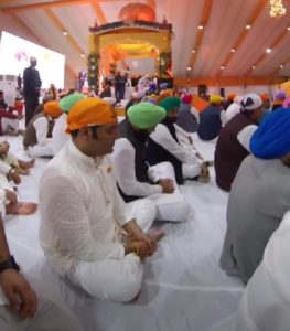 Donning a saffron turban, comedy king Kapil Sharma listened to Gurbani Kirtan after paying obeisance at Gurdwara Ber Sahib in Sultanpur Lodhi