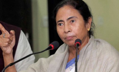 PM should talk to experts, pol parties to tide over economic crisis: Mamata