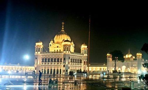 Sikhs from India visit Kartarpur Sahib gurdwara in Pakistan, instal golden palanquin