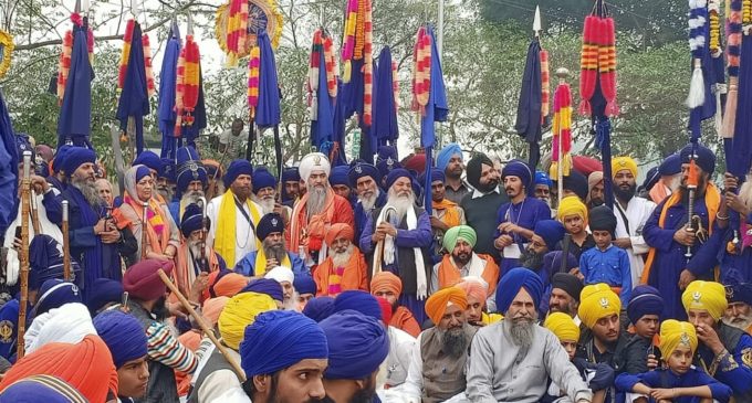 Nihang Singh bodies take out ‘mohalla’ at Sultanpur Lodhi