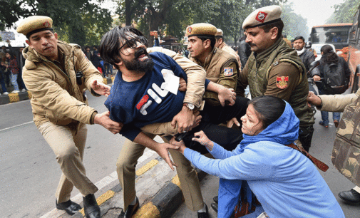 CAA protests: Delhi HC issues notice to Centre, Delhi govt, police; no protection to students