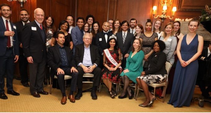 Chicago Medical Society holds Annual Holiday Reception