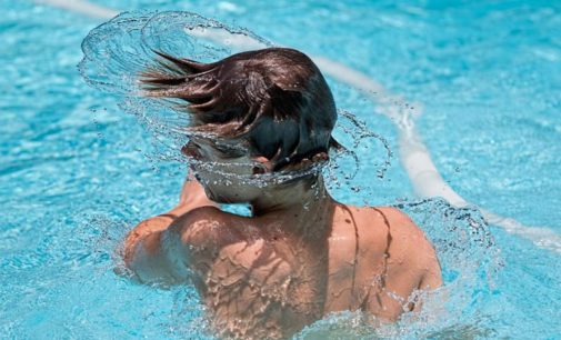 Shaking head to remove water from ears causes brain damage