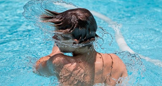 Shaking head to remove water from ears causes brain damage