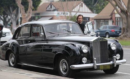 Ewan McGregor goes to breakfast in $123,000 Rolls-Royce