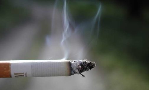 Sad people more prone to become chain smokers