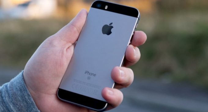Apple logs 75.6% market share in India premium segment