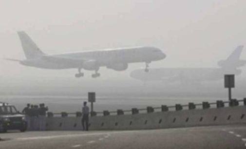 Passenger plane weighing 5,73,794 kg lands sideways in London