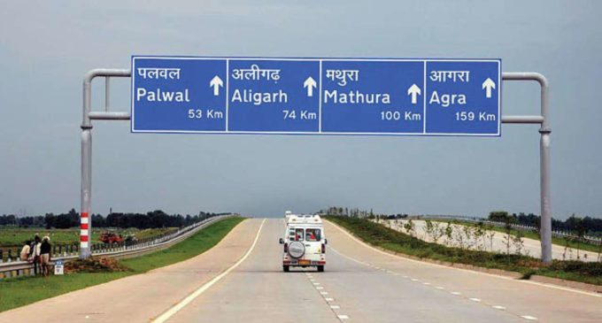 Six killed after roadways bus hits car on Agra Expressway