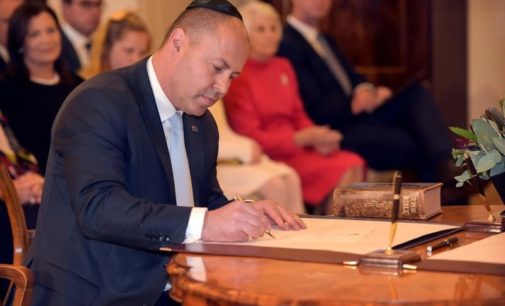 Australian Treasurer accused of racism towards Hindus