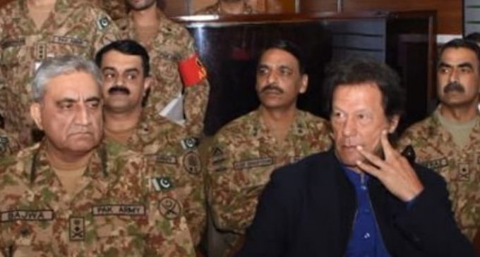 Imran sacks assistant to repair relation with Pak Army
