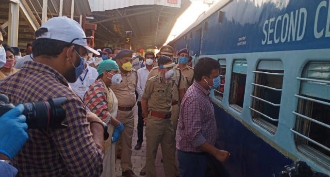 Railways to start bookings for 200 special trains from May 21