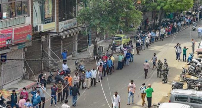 Shut down liquor vends: Delhi RWAs urge govt