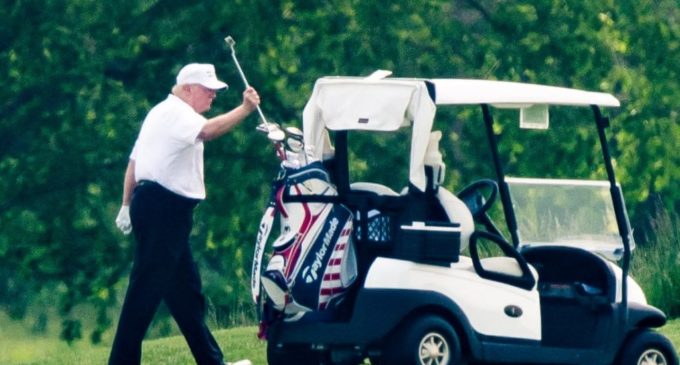 Trump back on golf course as US gradually reopens