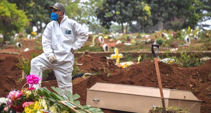 US COVID-19 deaths surpass 95,000