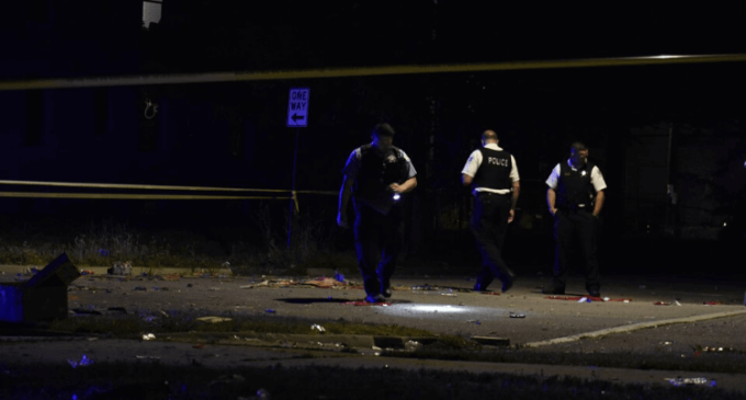 17 killed in Chicago during I-Day weekend