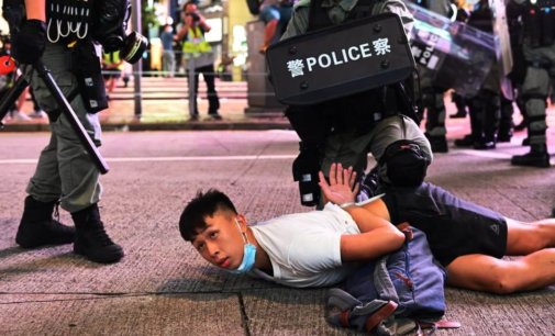 Beijing threatens retaliation against UK for offering residency to Hongkongers