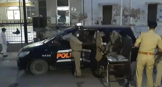 Eight policemen killed by gangster in Kanpur