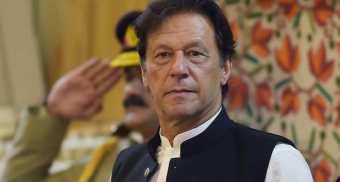Imran Khan clean bowled by Muslim clerics over Hindu temple