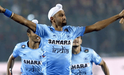 COVID-positive hockey player Mandeep shifted to hospital after oxygen level dropÂ
