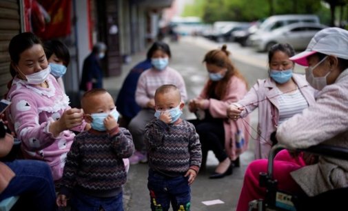 Children aged 12 and over should wear masks: WHO